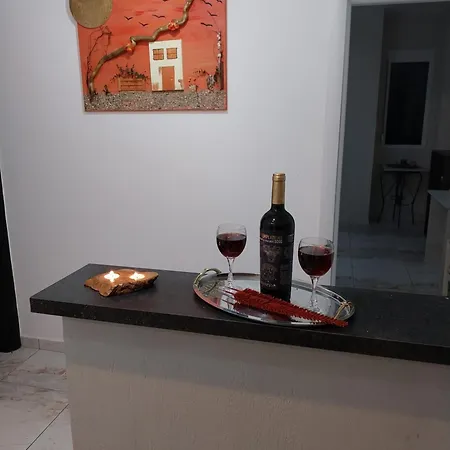 Atspas Apartment *